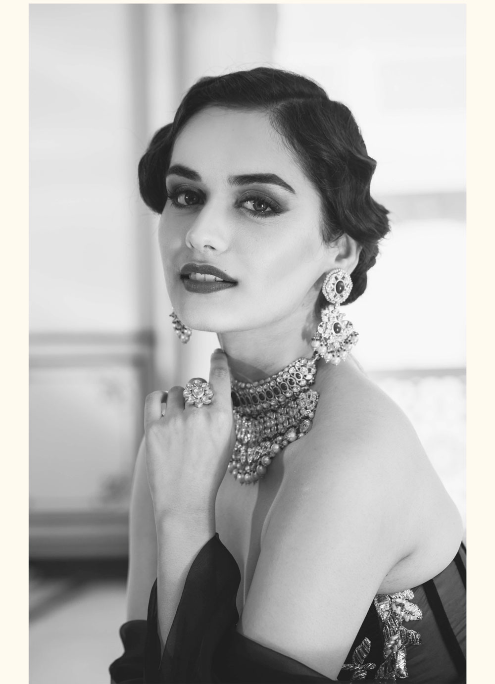 Manushi Chhilar - Desktop Image 7